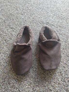 Kids Brown Moccasin Slippers - Cozy Faux-Fur Lined